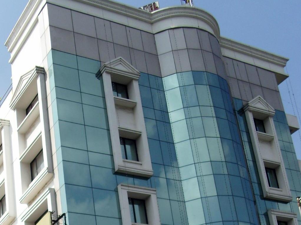 Hotel Chariot Madras Buitenkant foto